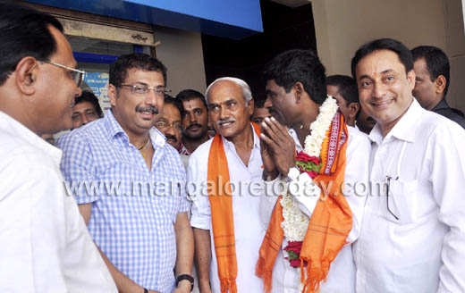 Srinivas Poojary visit mlore
